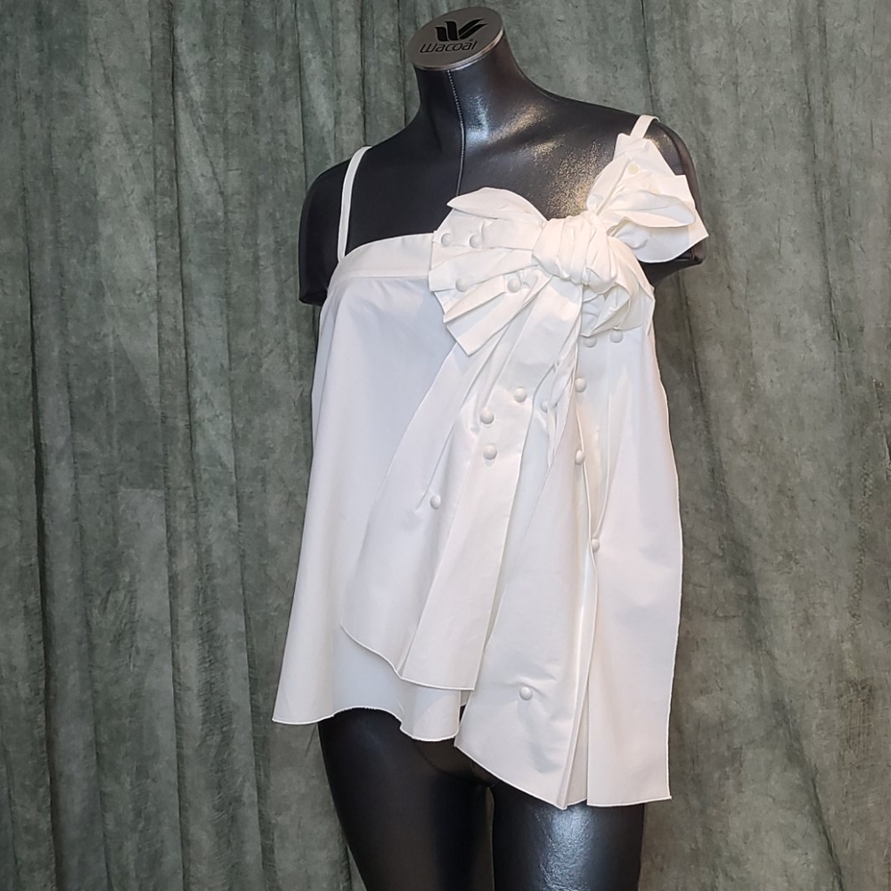 Valentino white top with Bow accents size 44